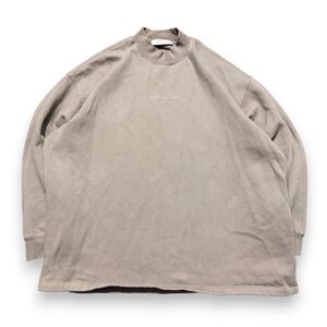 Fear of God Essentials Mock Neck Sweatshirt – Taupe/Desert Taupe – XL